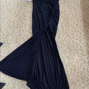 Black Ruched Trumpet Maxi Skirt for Cocktail Events